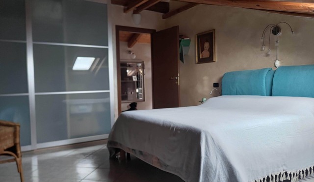 Apartment complete with fully equipped kitchen, refrigerator, dishwasher, tv, wifi, airco.