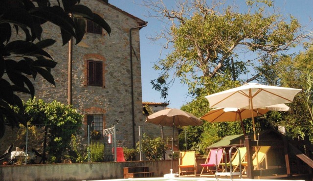 Apartment 'Grande' with Shared Pool, Wi-Fi and Air Conditioning