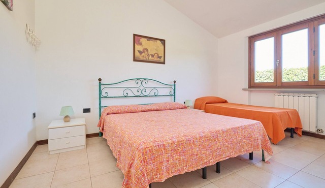 Apartment "Mare Etrusco Villetta D1" with Private Garden & Wi-Fi