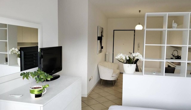 Apartment Opposite Spresiano Station: Venice and Prosecco Within Easy Reach