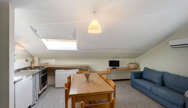 Apartment Orizzonte 9 A with Shared Garden & Wi-Fi