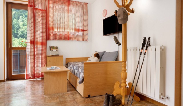 Apartment 'Trilocale 2' with Shared Garden and Wi-Fi