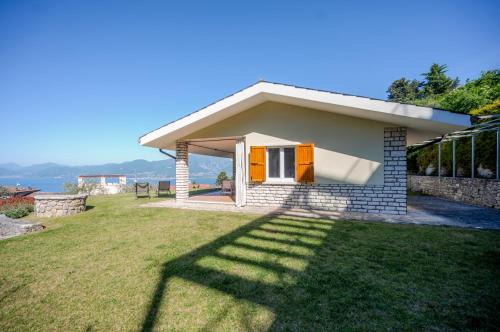 ApartmentsGarda - Albisano Sky House