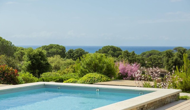 Architect-designed house on Palombaggia beach, sea view and Sardinia in Porto-Vecchio