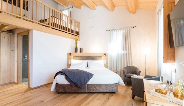 Aura Relais