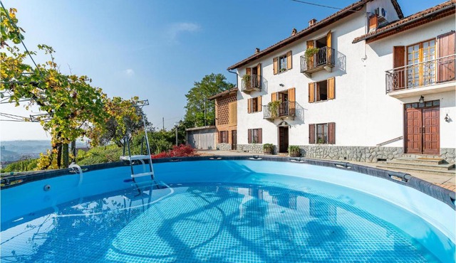 Awesome Home In Priocca With Wifi
