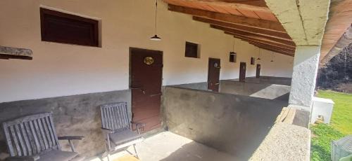back to nature basic camping hut Casa Biron in Pietralunga