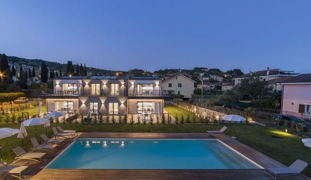 Beautiful apartment for 4 guests with A/C, WIFI, pool, TV, terrace and pets allowed