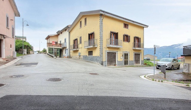 Beautiful home in Senerchia with WiFi