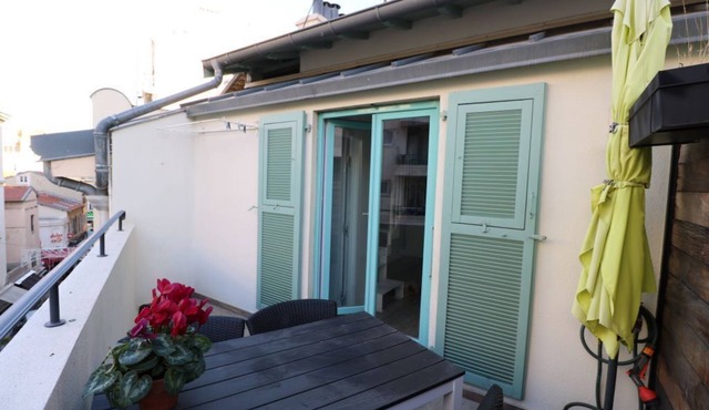 Beautiful loft studio in Nice center, close to beach ! in Nice