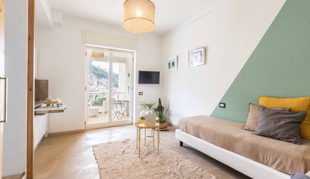 Bright&Modern in the heart of Sorrento's Old Town