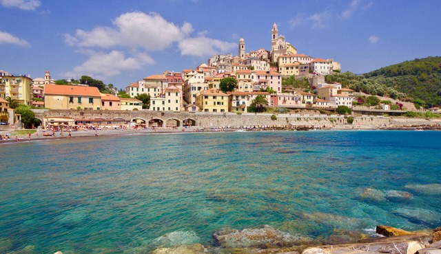 Cervo 319C with shared pool, Cervo, Italy