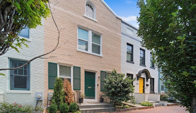 Charming Georgetown Townhouse in Washington