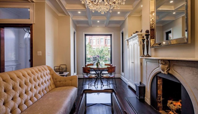 Charming Historic Capitol Hill Row Home w/parking - perfect location in Washington
