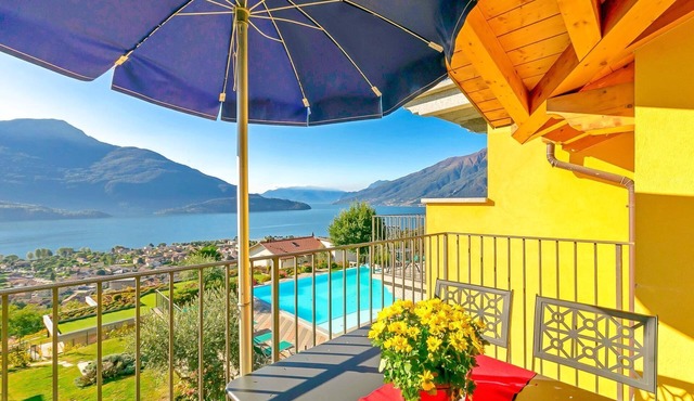 Collina Frantoio Holiday Apartment with Pool