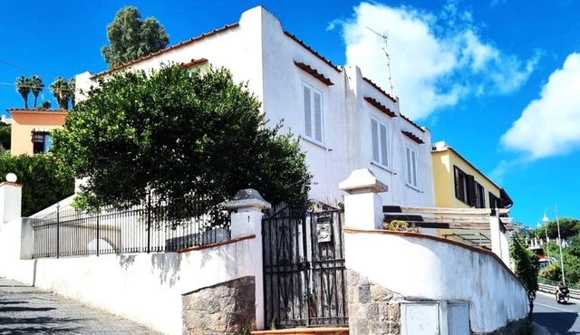 Comfortable Holiday Home with City-Sea View in center of Lacco Ameno (Ischia)
