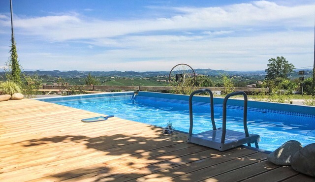 Cosy apartment for 2 guests with pool, WIFI, TV, patio and pets allowed