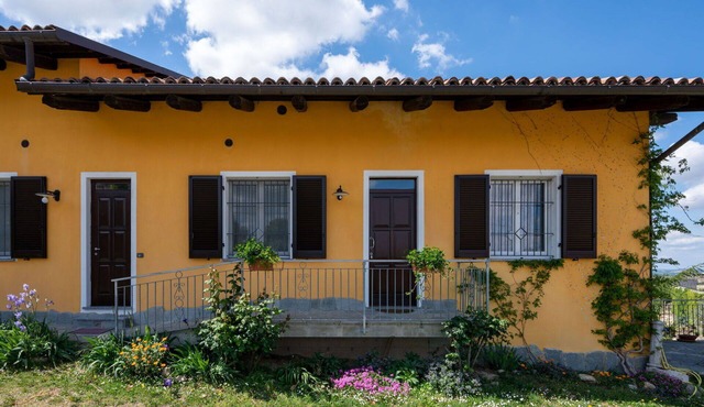 Cosy apartment for 2 people with WIFI, A/C, pool, terrace, pets allowed and panoramic view