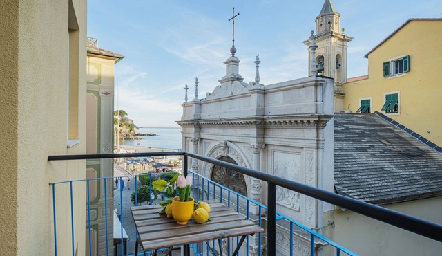 Cosy apartment for 3 guests with WIFI, A/C, TV and balcony