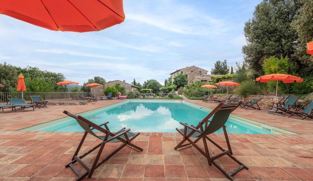 Cozy apartment in Casole d'Elsa with WiFi