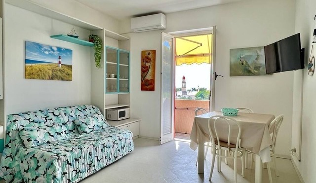 Cozy studio apartment 500 m from the sea