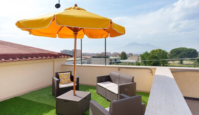 Day Dreams Home - Sorrento Amalfi Apartment with Sea View, Wi-Fi & Air Conditioning