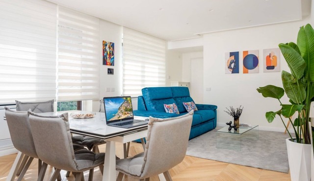 De Vivo Realty - Relais Regina Vittoria