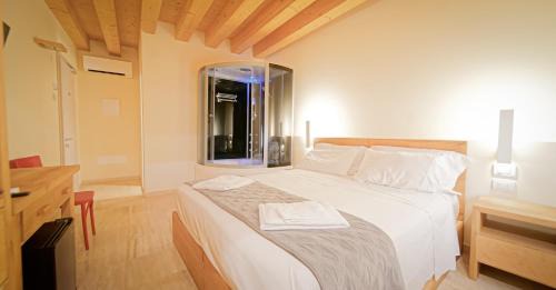 Destiny Home Rooms Soave in Soave