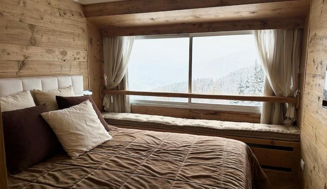 Exclusive Apartment on the Ski Slopes