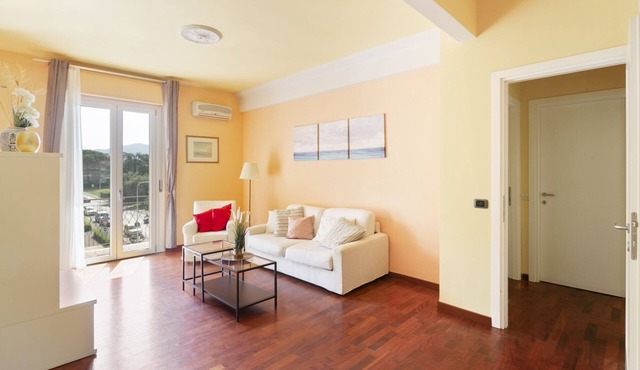 Gavinana Apartment by Mmega