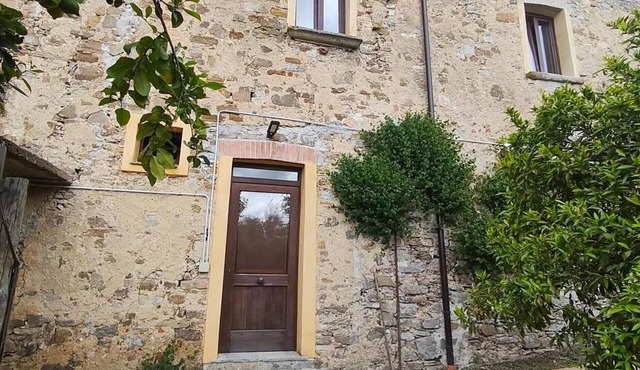 Giardino Siniscalchi Apartment 2 with Wi-Fi and Air Conditioning
