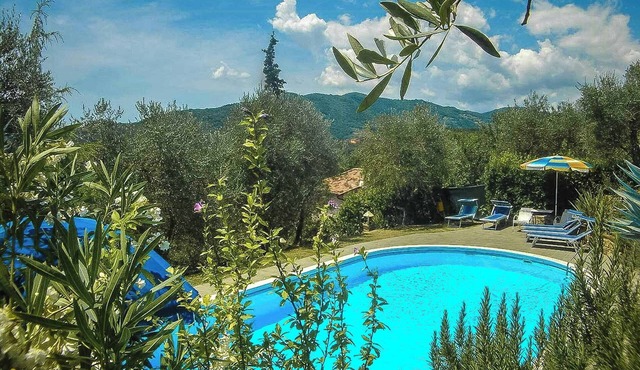 Giglio. Country villa with private pool near Lucca