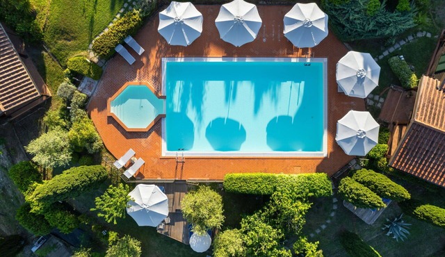 GIRASOLE, 2 bedrooms apartment with swimming pool