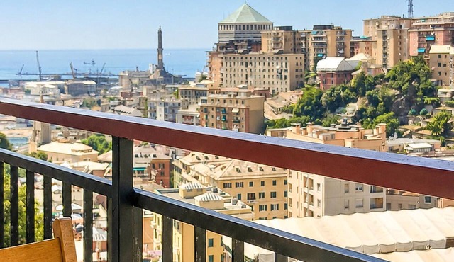 Gorgeous apartment in Genova with house sea view