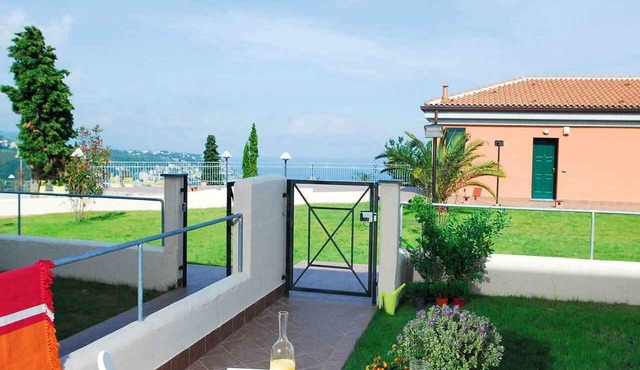 Holiday apartment with air conditioning