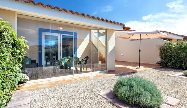 Holiday Home 'Jolanda-Valledoria' with Sea View, Wi-Fi and Air Conditioning