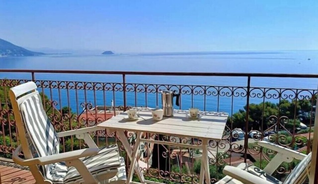 Hostdomus - Bay Apartment