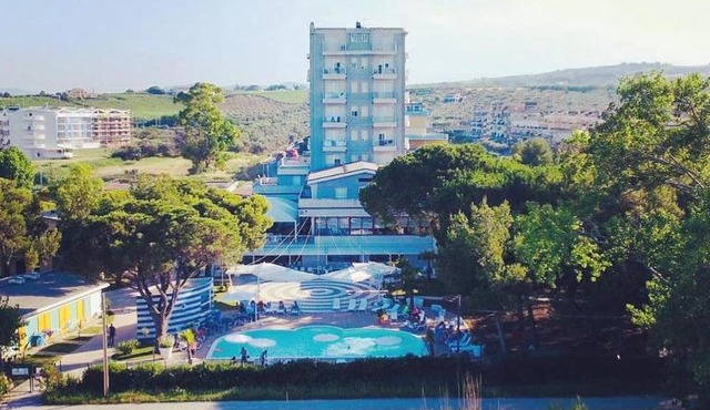 Hotel Perrozzi