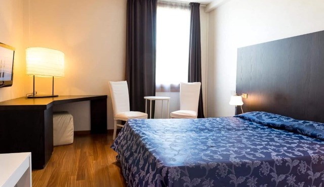 Hotel Posta 77
