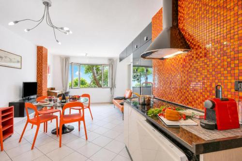 Il Suono del Mare - Sea Front Apt and Pool - Happy Rentals
