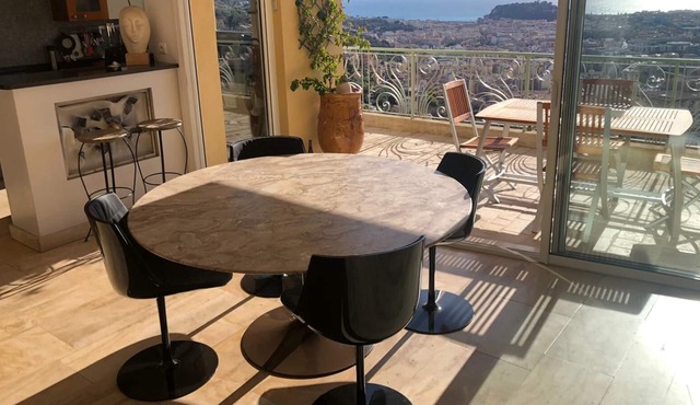 JdV Holidays Villa Amandier - private pool and stunning views over Nice