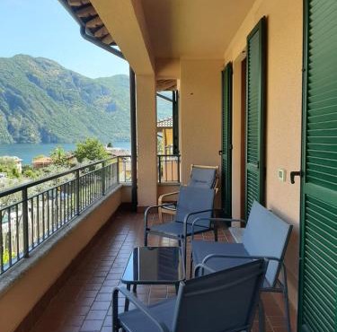 La casa al lago BMOR love&lake