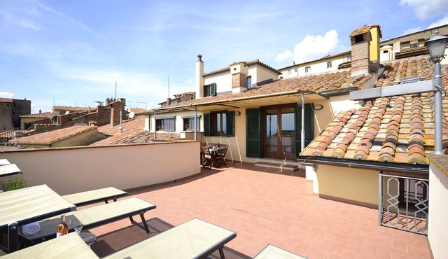Lovely apartment for 4 people with WIFI, A/C, TV, terrace, pets allowed and panoramic view