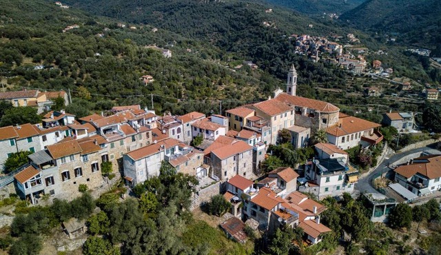 Lovely renovated apartment near Dolcedo