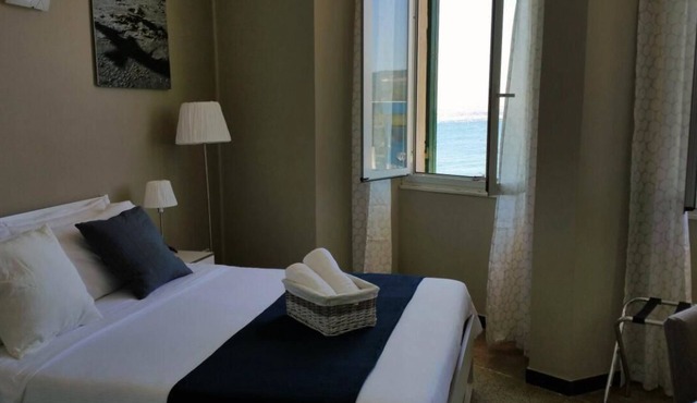 Luna Rooms
