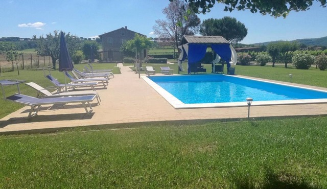 Mela' Wohnung mit Gemeinschaftspool by Interhome