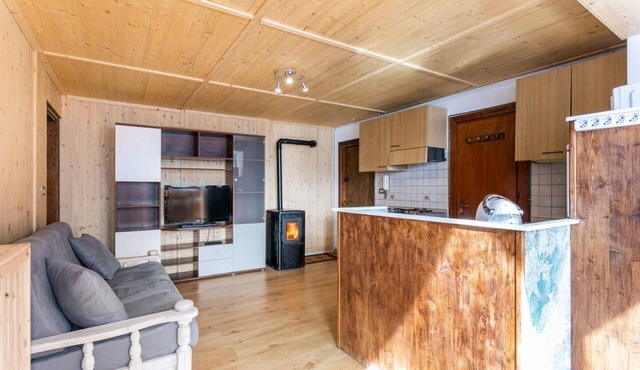 Miramonti San Pietro Entire apartment renovated new pet friendly