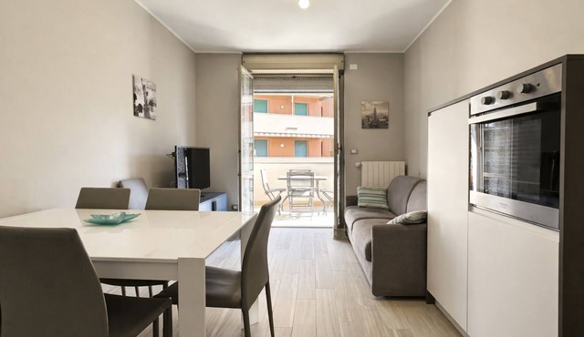 Moderno con Bici Incluse e Terrazzo per Colazioni