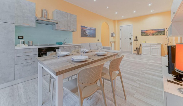 NEW! Elegant Apt 700m from Genova Sturla!