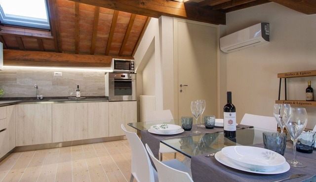 Nice apartment for 6 guests with A/C, WIFI, TV, patio, pets allowed and panoramic view